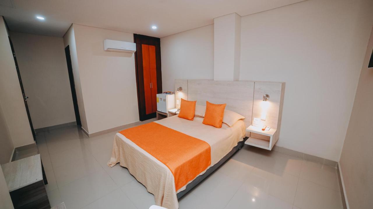 Hotel Seven Монтерия Экстерьер фото