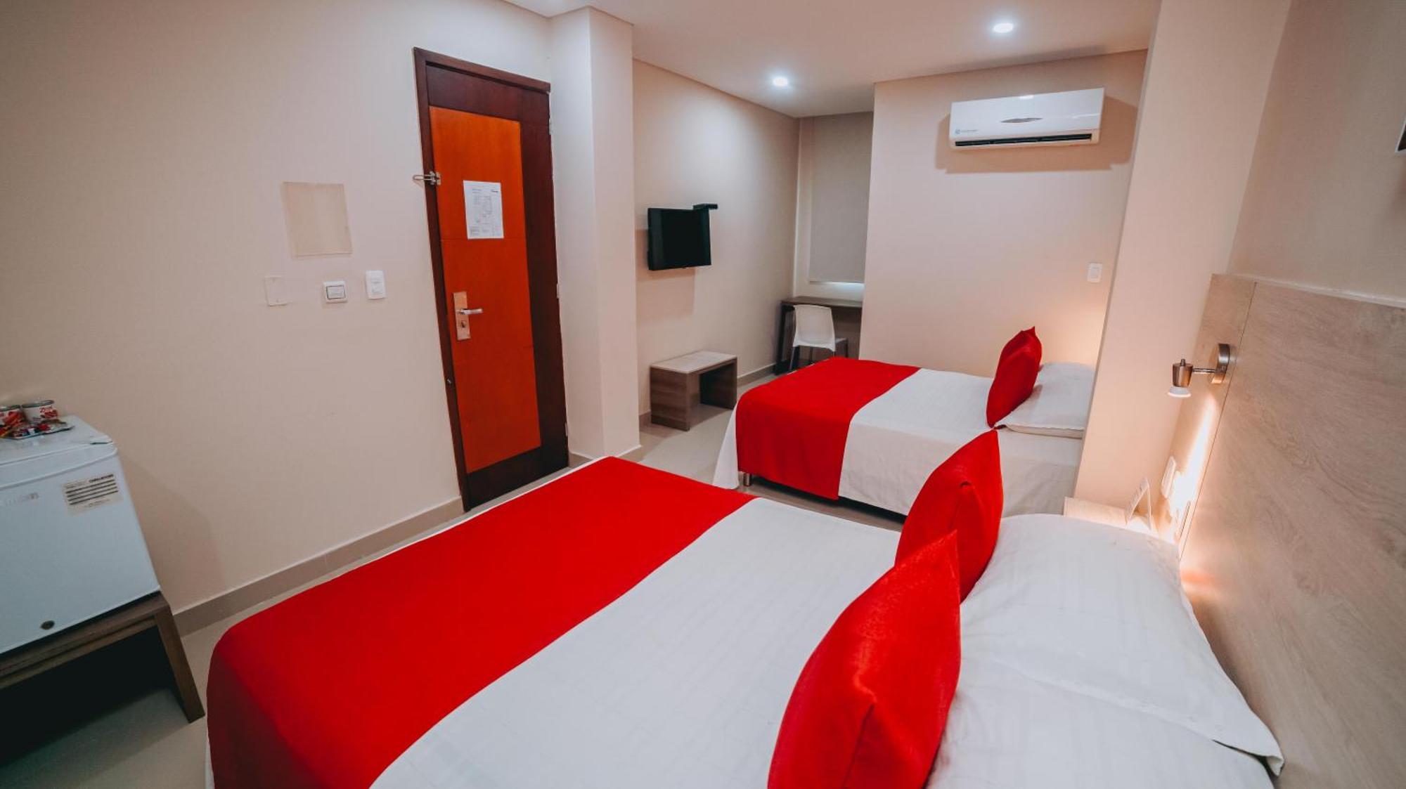 Hotel Seven Монтерия Экстерьер фото